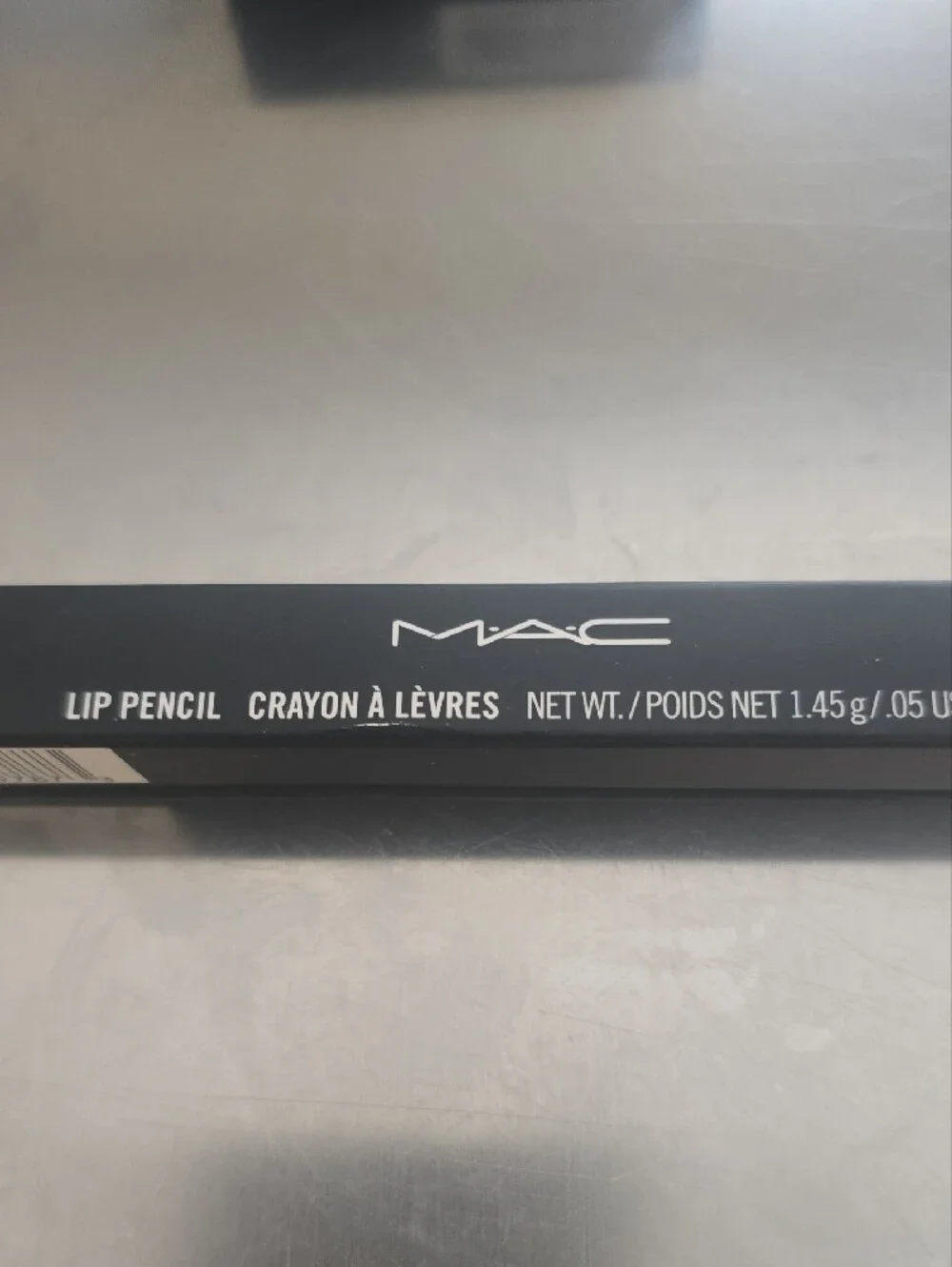 MAC Cosmetics Bundle-2 Eyeshadows, Lipliner, Beauty Powder, Pro Sculpting Cream